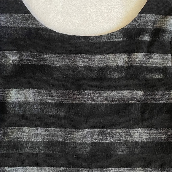 GUC Le Chateau Striped Sweater Dress in Black & Grey Size XXS - Picture 9 of 13